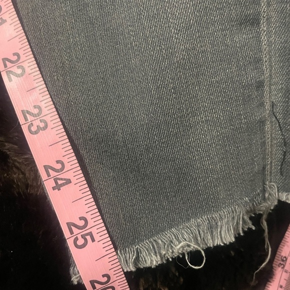 7 for all mankind Low-Mid Rise Skinny Jeans Copped Raw Hem Gray Faded Black - Picture 12 of 12